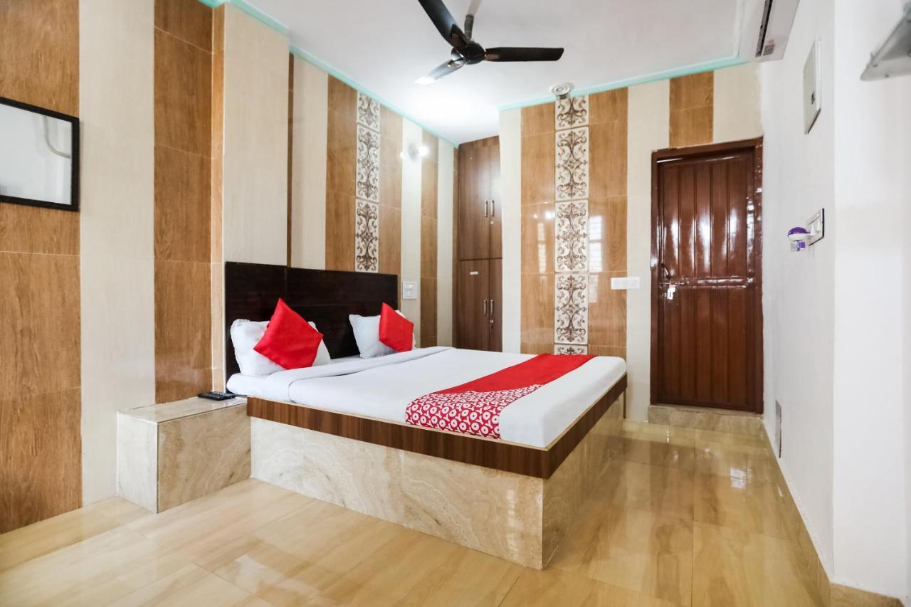 Oyo 69534 Hotel Nanda Tower Hanumāngarh Eksteriør billede