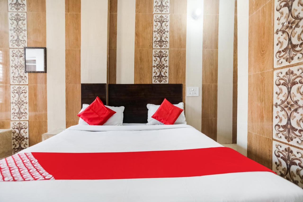 Oyo 69534 Hotel Nanda Tower Hanumāngarh Eksteriør billede